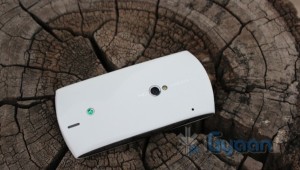 iGyaan Xperia Neo v 13