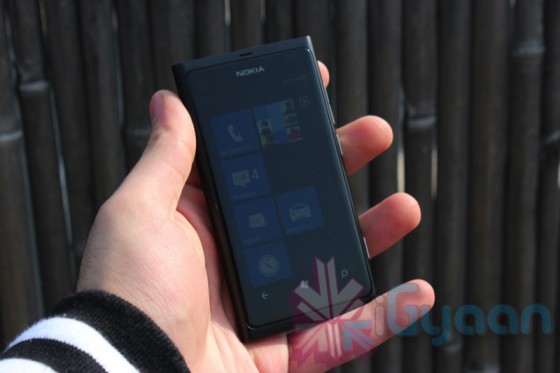 Nokia Lumia 800 71 560x373 Nokia Lumia 800 Review 
