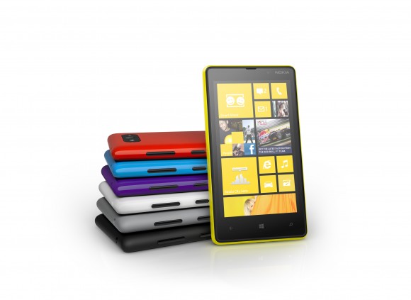 nokia lumia 820 color range 580x423 The Nokia Lumia 820 and 920 are here!