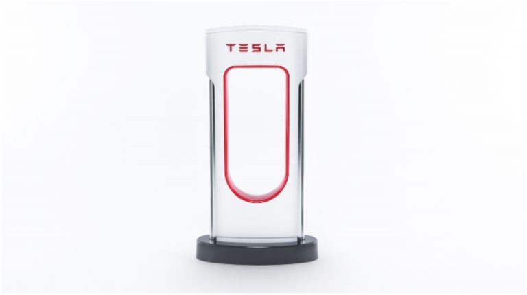 Power bank tesla